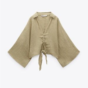 Linen cropped blouse.